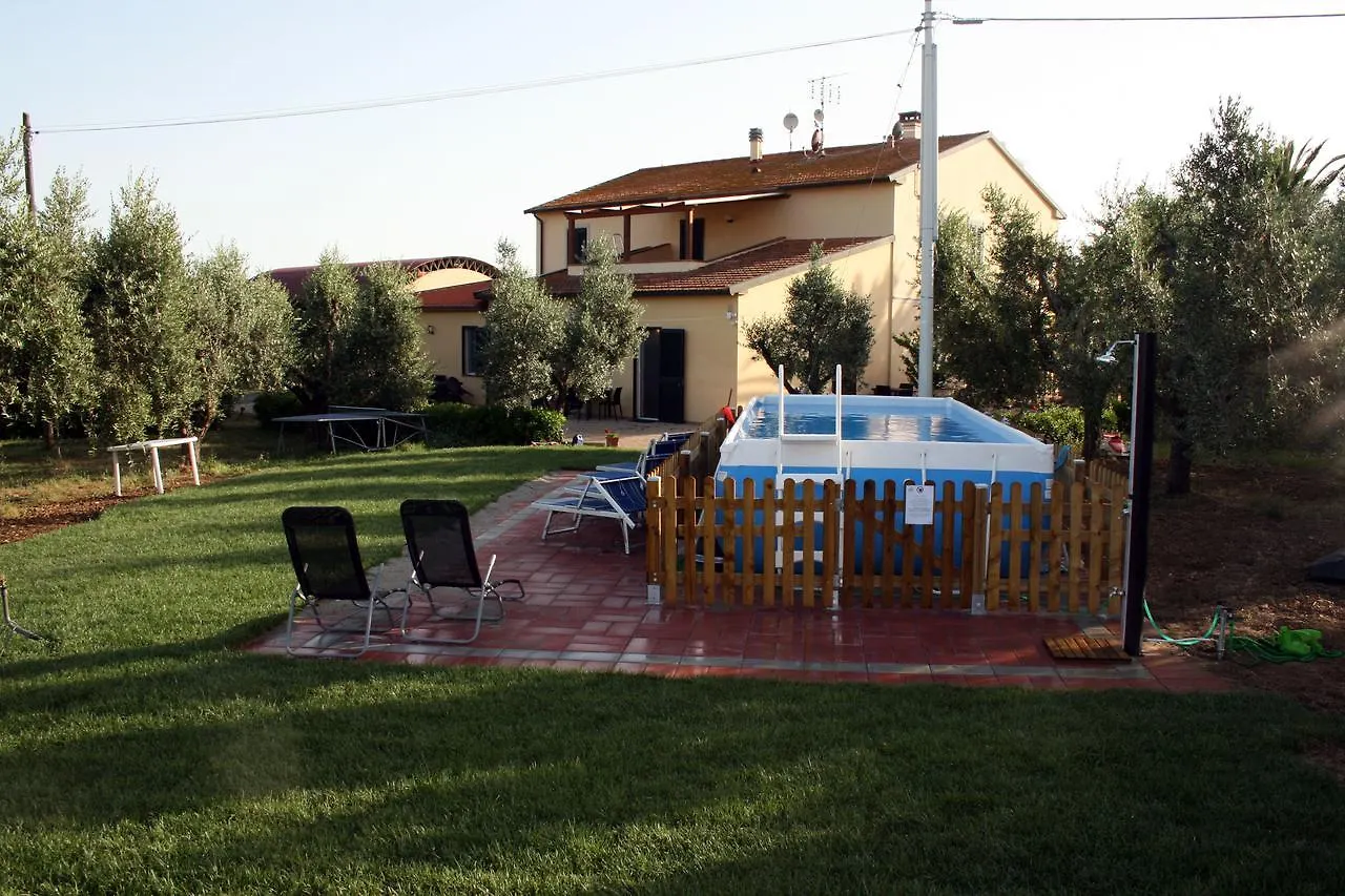 Farm stay Agriturismo Le Quadrelle Villa Bibbona Italy